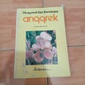 Mengenal dan bertanam anggrek